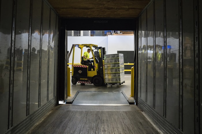 Logistics & Warehousing